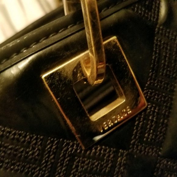 Versage Large Quilted Shoulder Bag - Picture 8 of 16